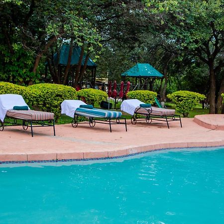 M'Kango Golfview Hotel Lusaka Luaran gambar