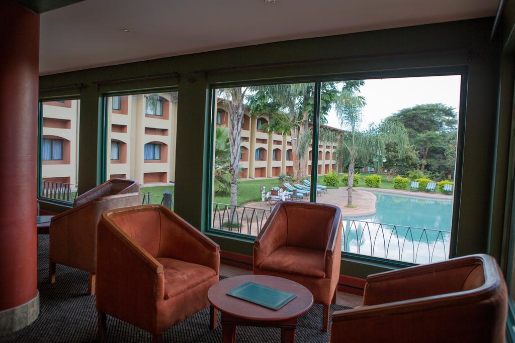 M'Kango Golfview Hotel Lusaka Luaran gambar
